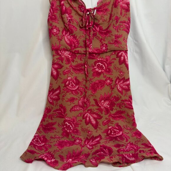 White Fox Boutique Spaghetti-Strap Dress Pink & Tan - Picture 3 of 12